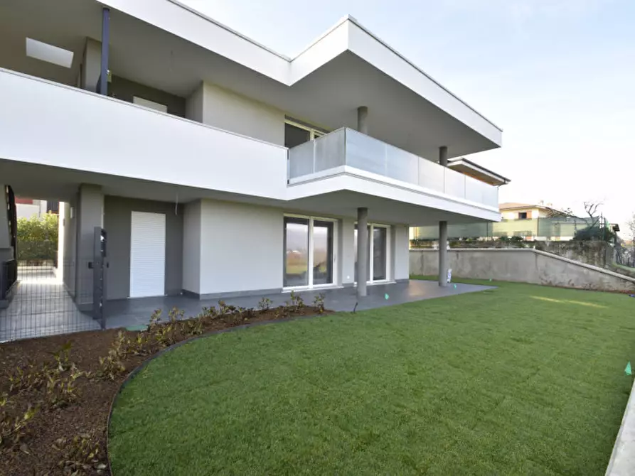 Immagine 2 di Appartamento in vendita  in Via Abruzzo a Bussolengo