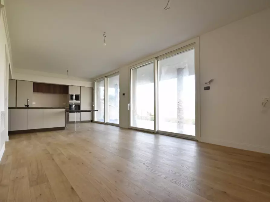 Immagine 4 di Appartamento in vendita  in Via Abruzzo a Bussolengo