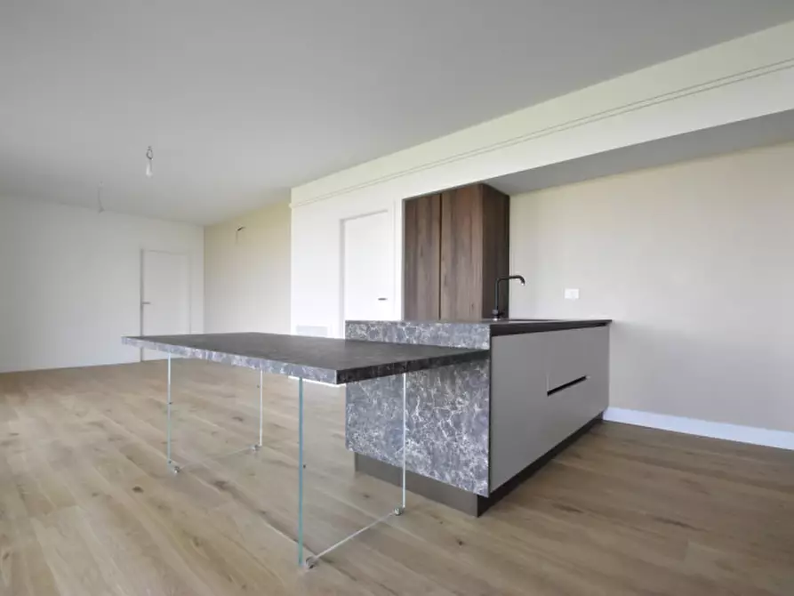 Immagine 11 di Appartamento in vendita  in Via Abruzzo a Bussolengo