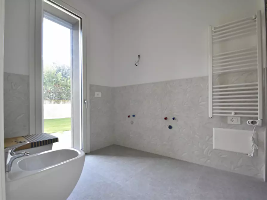 Immagine 29 di Appartamento in vendita  in Via Abruzzo a Bussolengo