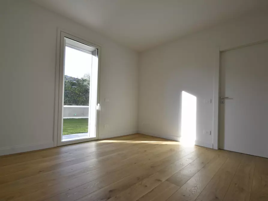 Immagine 33 di Appartamento in vendita  in Via Abruzzo a Bussolengo