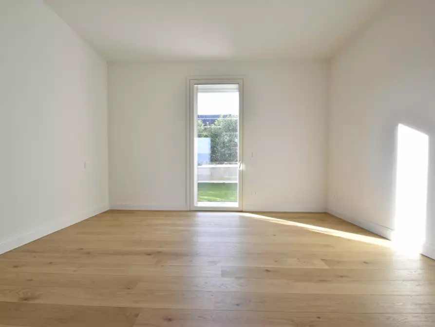 Immagine 36 di Appartamento in vendita  in Via Abruzzo a Bussolengo