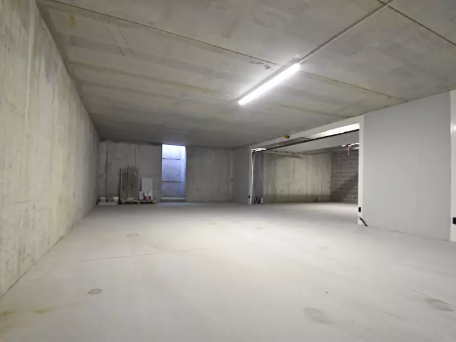 Immagine 41 di Appartamento in vendita  in Via Abruzzo a Bussolengo