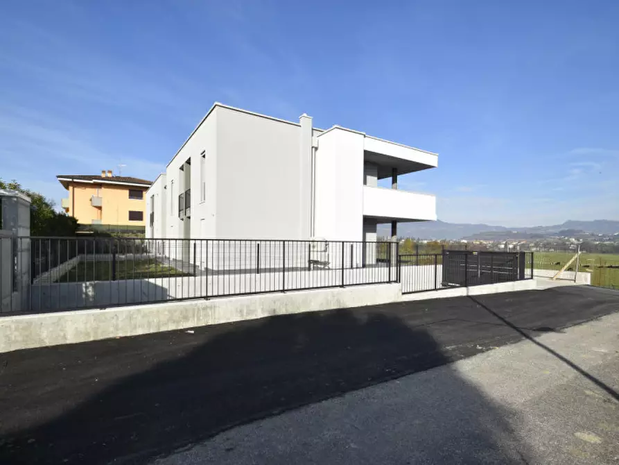 Immagine 45 di Appartamento in vendita  in Via Abruzzo a Bussolengo