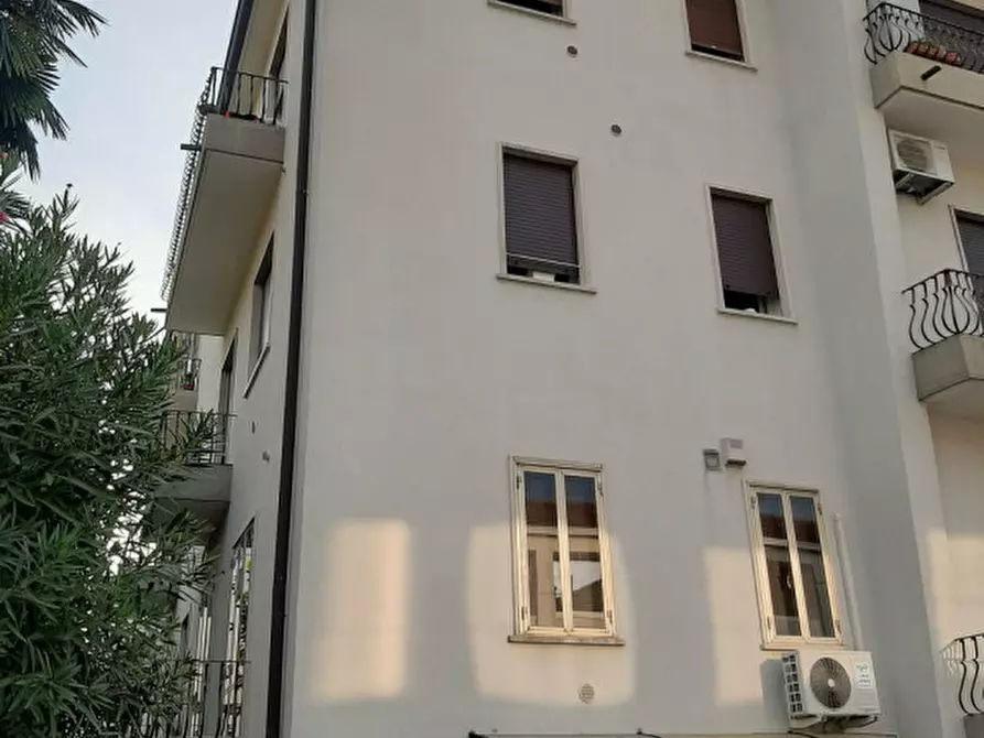 Immagine 1 di Appartamento in vendita  in Via Puccini,9 a Vicenza