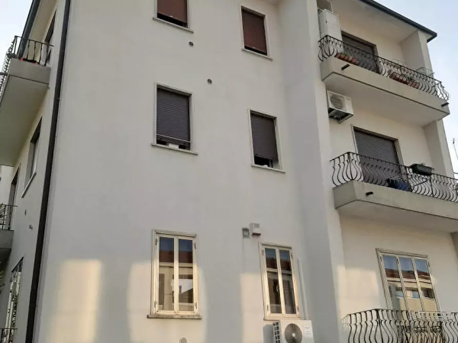 Immagine 1 di Appartamento in vendita  in Via Puccini,9 a Vicenza