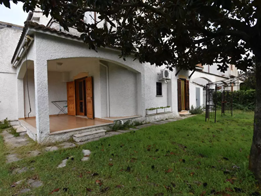 Immagine 5 di Casa indipendente in vendita  in Viale Colle Romito a Ardea