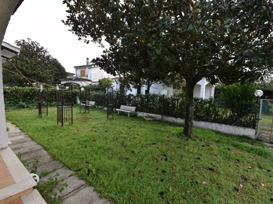 Immagine 6 di Casa indipendente in vendita  in Viale Colle Romito a Ardea