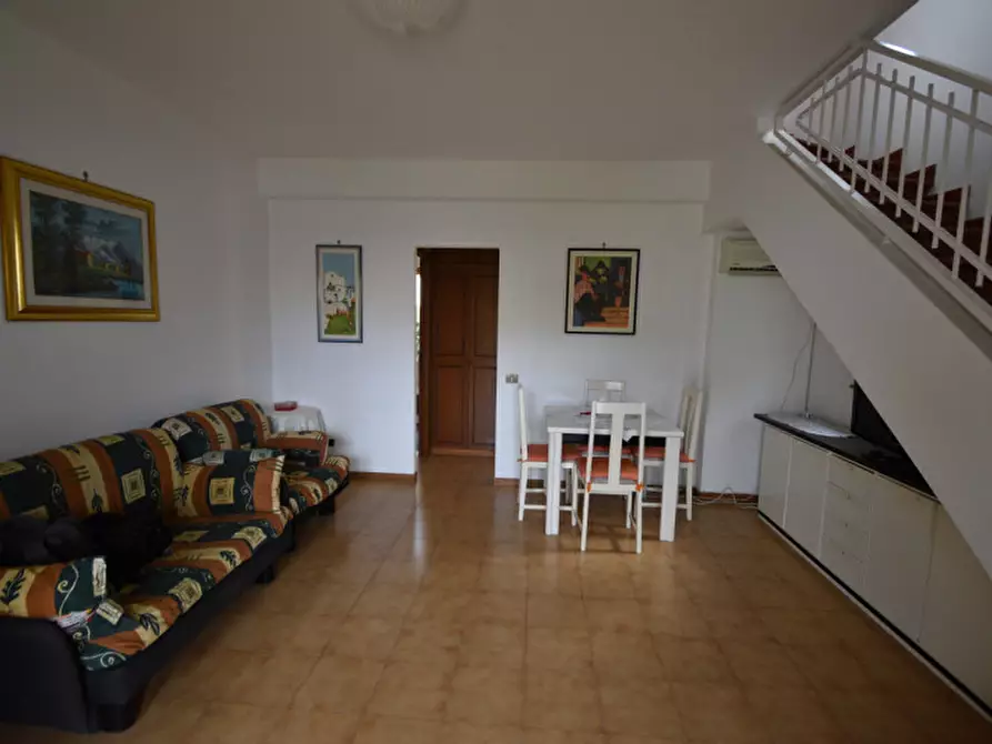 Immagine 13 di Casa indipendente in vendita  in Viale Colle Romito a Ardea