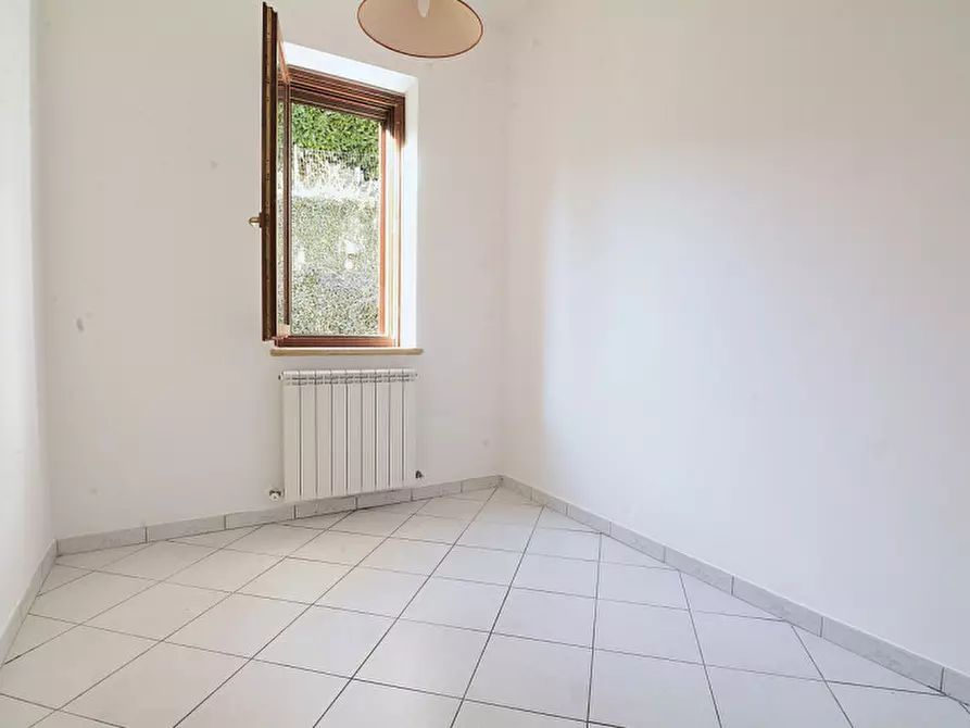 Immagine 10 di Appartamento in vendita  in Via Piani, 16/b a Rieti