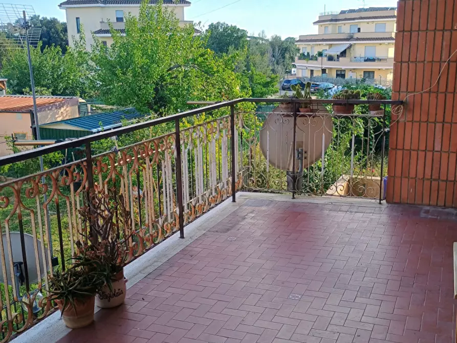 Immagine 14 di Appartamento in vendita  in Via Zinasco a Roma