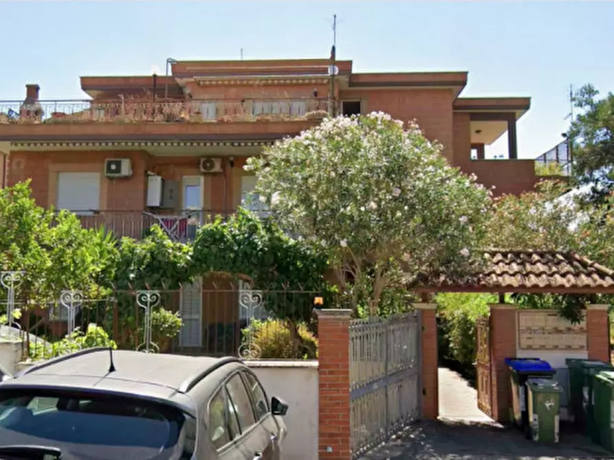 Immagine 19 di Appartamento in vendita  in Via Zinasco a Roma