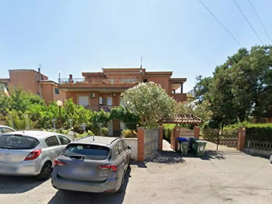 Immagine 20 di Appartamento in vendita  in Via Zinasco a Roma