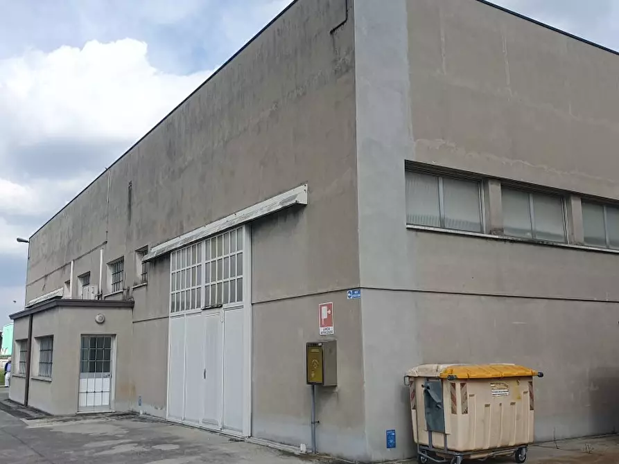 Immagine 2 di Capannone industriale in vendita  in fronte strada Statale Noalese a Santa Maria Di Sala