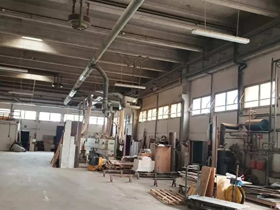 Immagine 5 di Capannone industriale in vendita  in fronte strada Statale Noalese a Santa Maria Di Sala