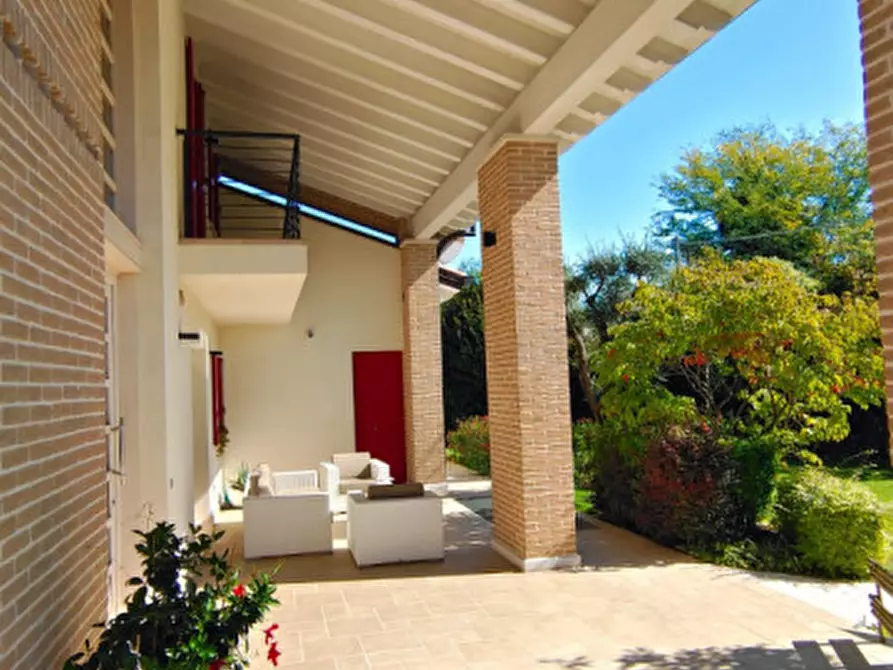 Immagine 30 di Casa indipendente in vendita  a Trevignano