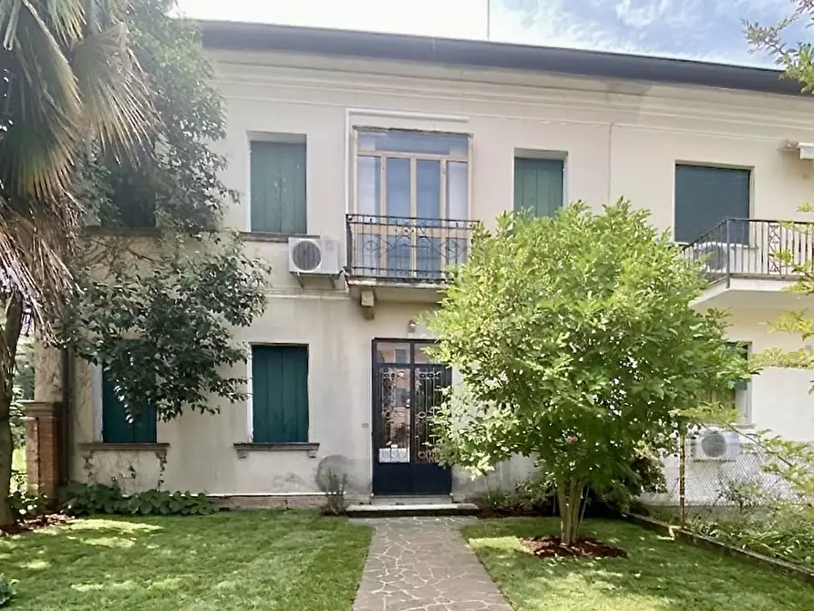 Immagine 18 di Casa bifamiliare in vendita  a Ponte Di Piave
