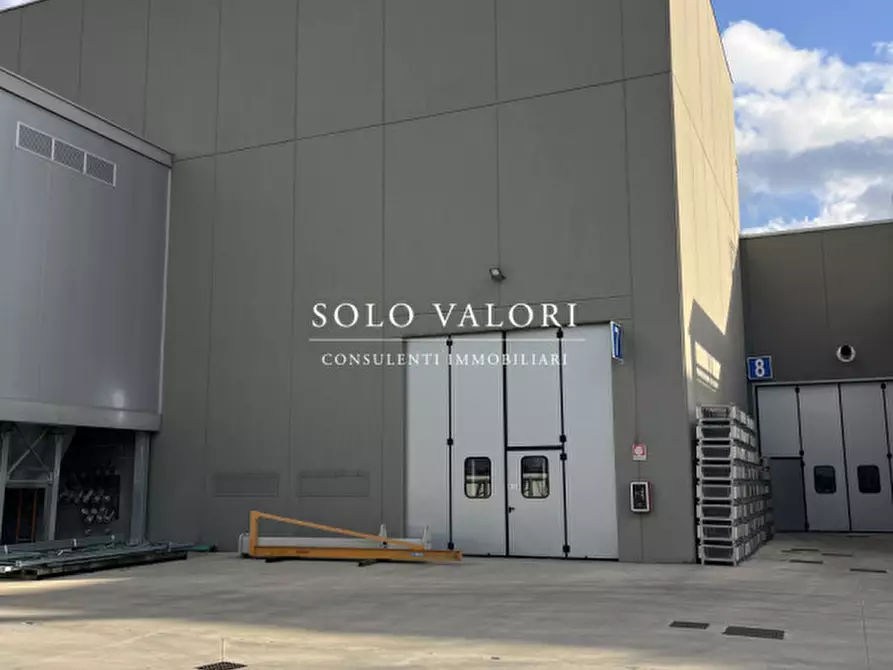 Immagine 8 di Capannone industriale in vendita  a Treviso