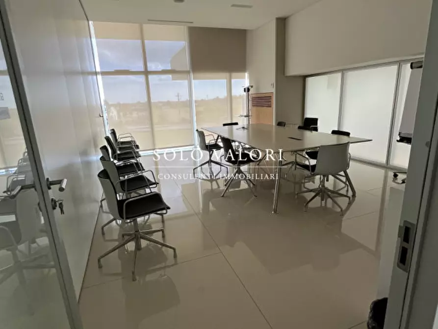 Immagine 13 di Capannone industriale in vendita  a Treviso