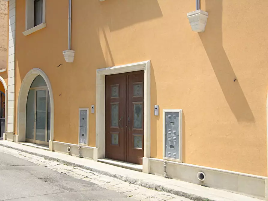 Immagine 18 di Appartamento in vendita  in Via Impero a Parabita