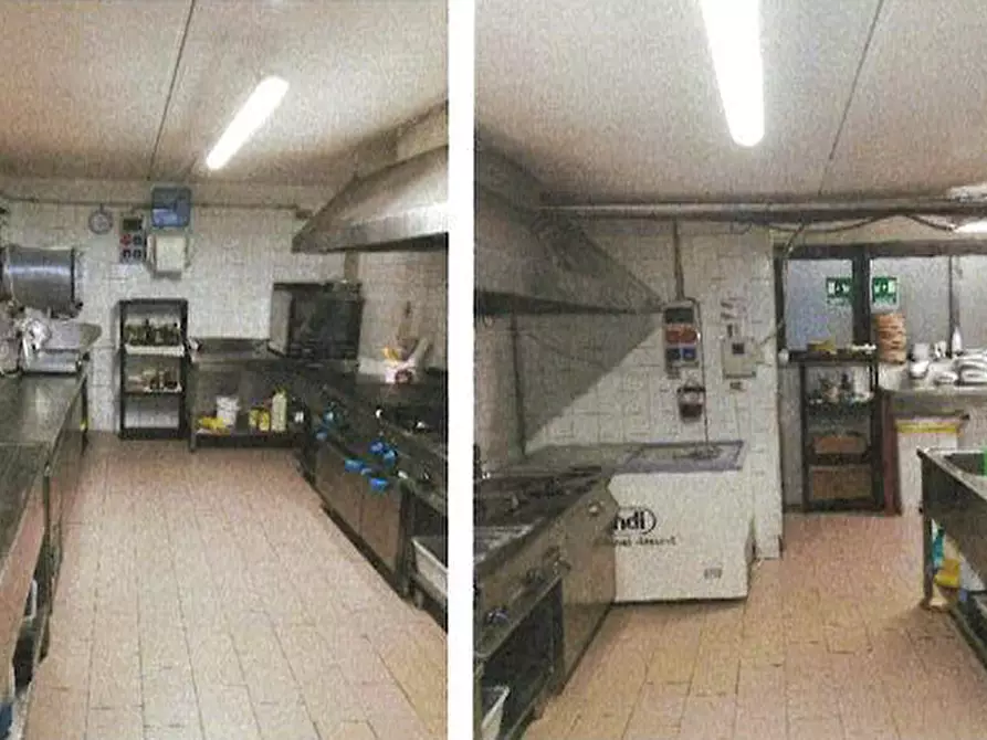 Immagine 40 di Attività commerciale in vendita  in Via Giacomo Matteotti 3 a Sant'ambrogio Di Valpolicella