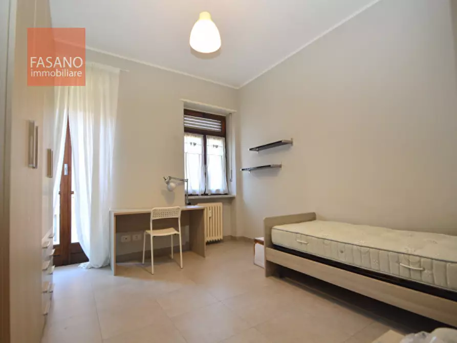 Immagine 4 di Camera in affitto  in Via Perosa 63 a Torino