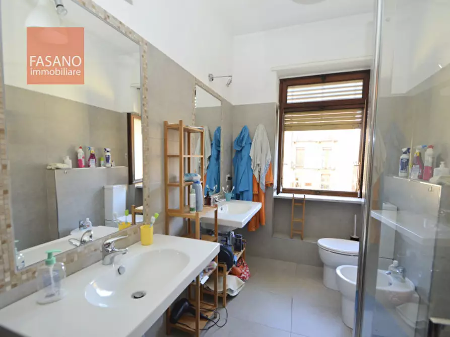 Immagine 11 di Camera in affitto  in Via Perosa 63 a Torino