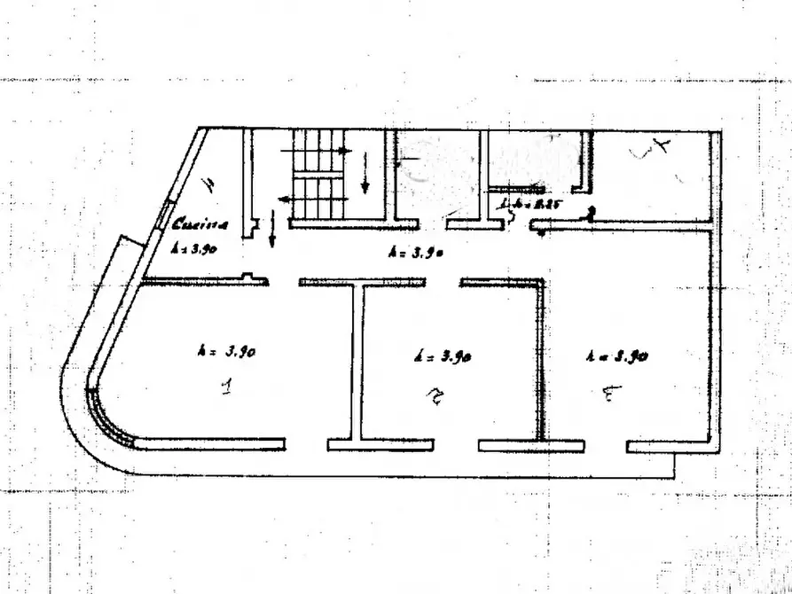 Immagine 17 di Appartamento in vendita  in Piazza d'Italia a Lecce