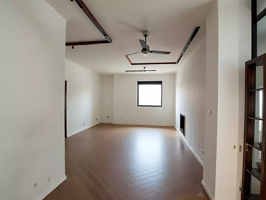 Immagine 10 di Negozio in vendita  in via dell'ippodromo a Padova