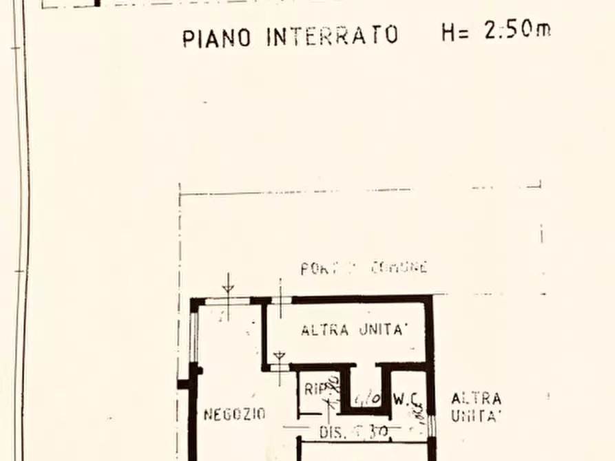Immagine 15 di Negozio in vendita  in via dell'ippodromo a Padova