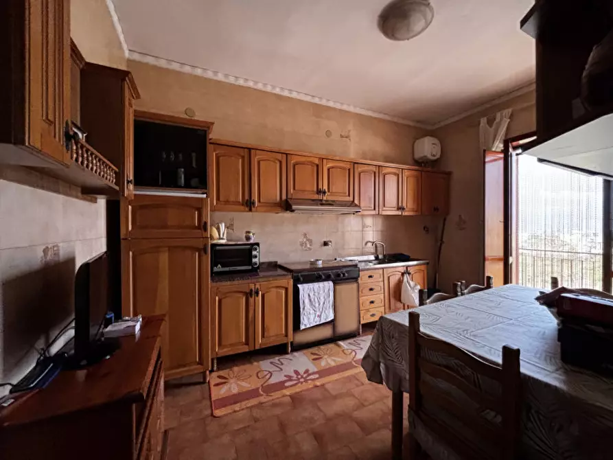 Immagine 8 di Villa in vendita  in VIA DEL LAVORO N°8 a Torre Del Greco