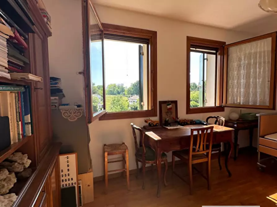 Immagine 12 di Villetta a schiera in vendita  a Giavera Del Montello