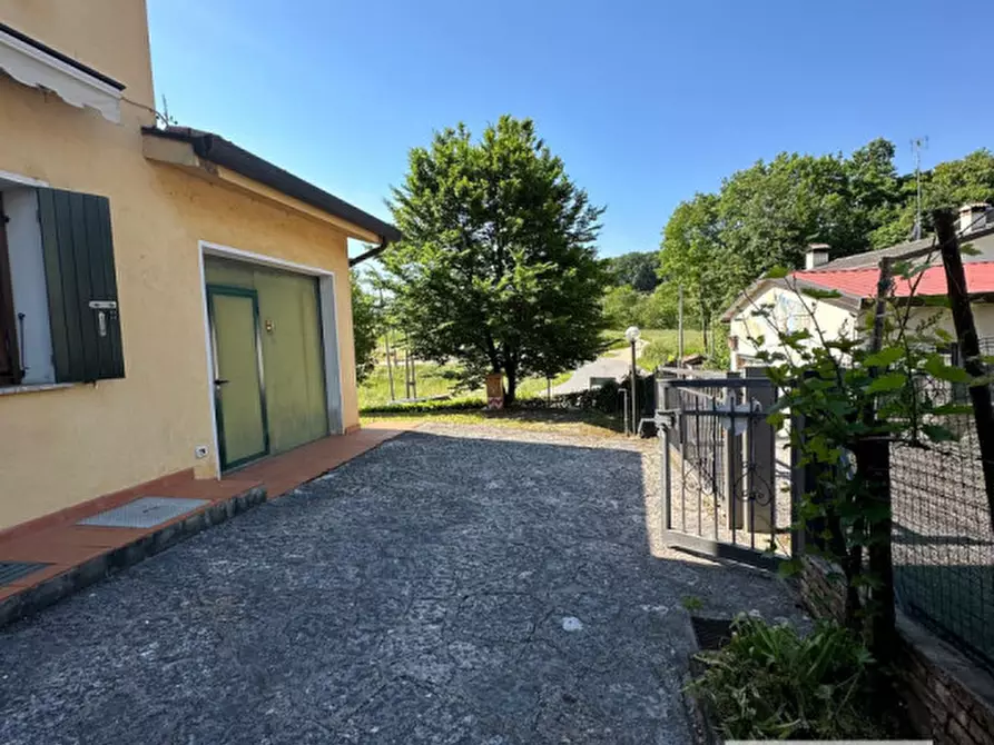 Immagine 23 di Villetta a schiera in vendita  a Giavera Del Montello