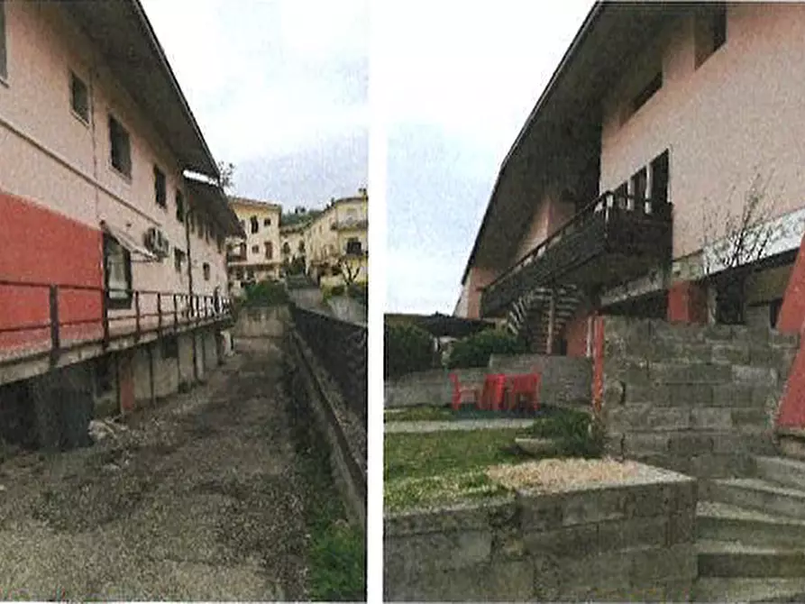 Immagine 3 di Garage in vendita  in Via Giacomo Matteotti 3 a Sant'ambrogio Di Valpolicella