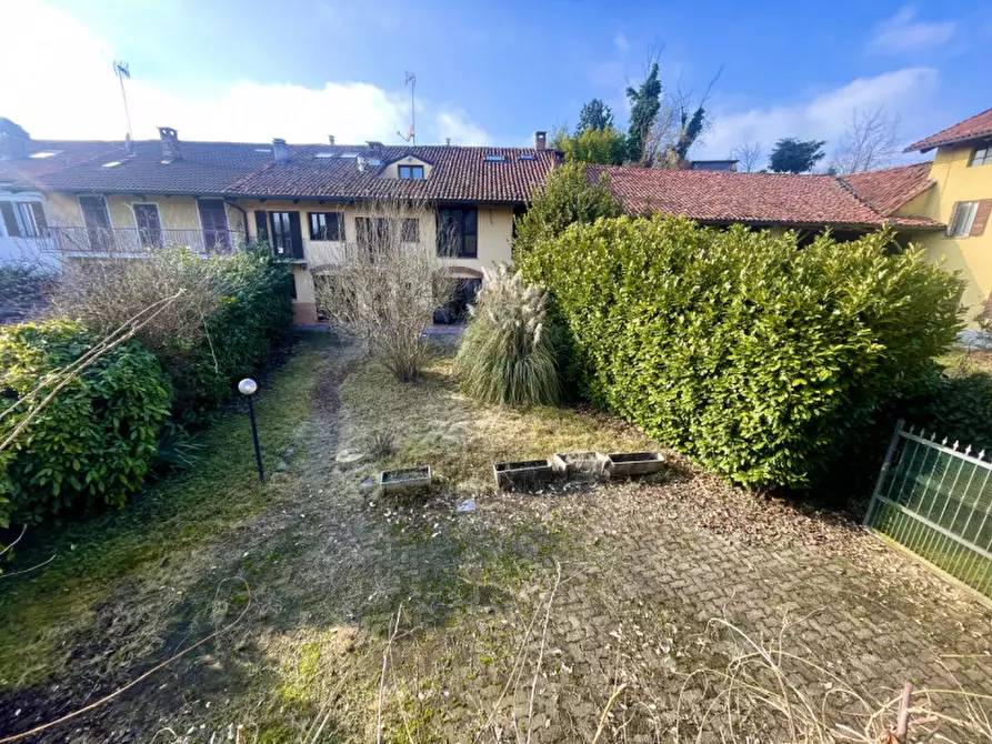 Immagine 9 di Rustico / casale in vendita  in via casaverde 9 a Pino Torinese