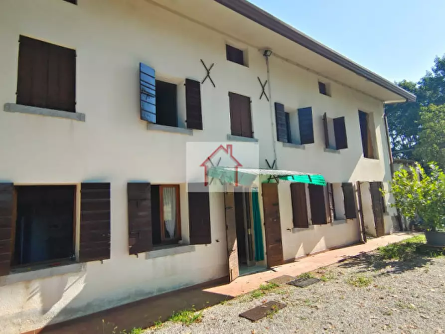 Immagine 1 di Rustico / casale in vendita  a Giavera Del Montello