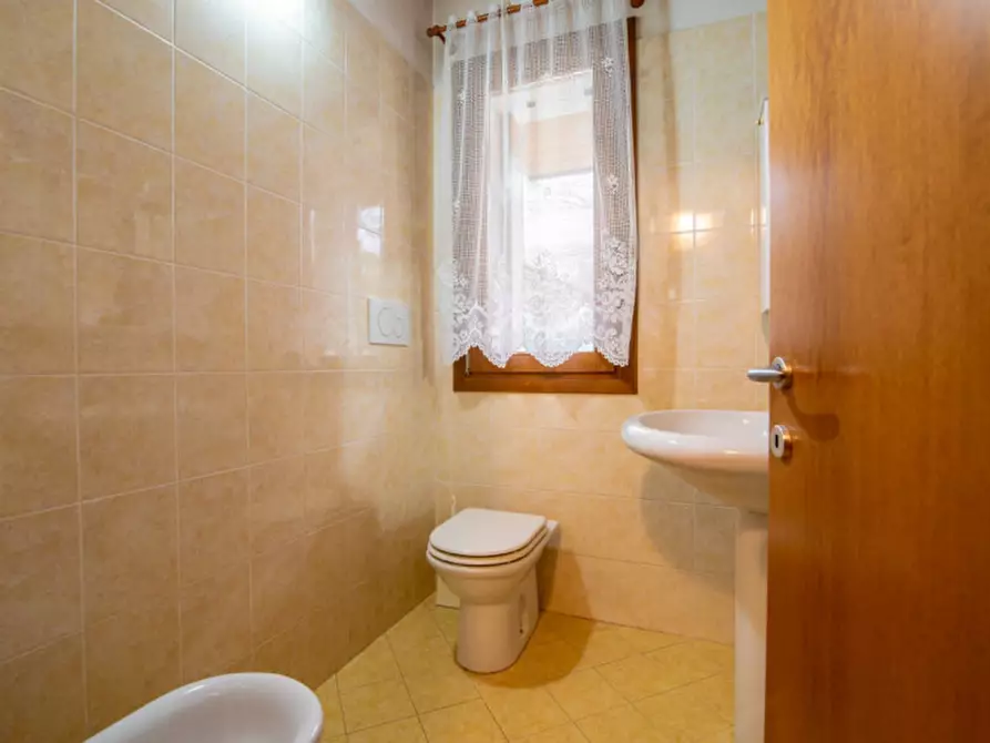 Immagine 13 di Casa trifamiliare in vendita  in Via Sottomarina a Abano Terme