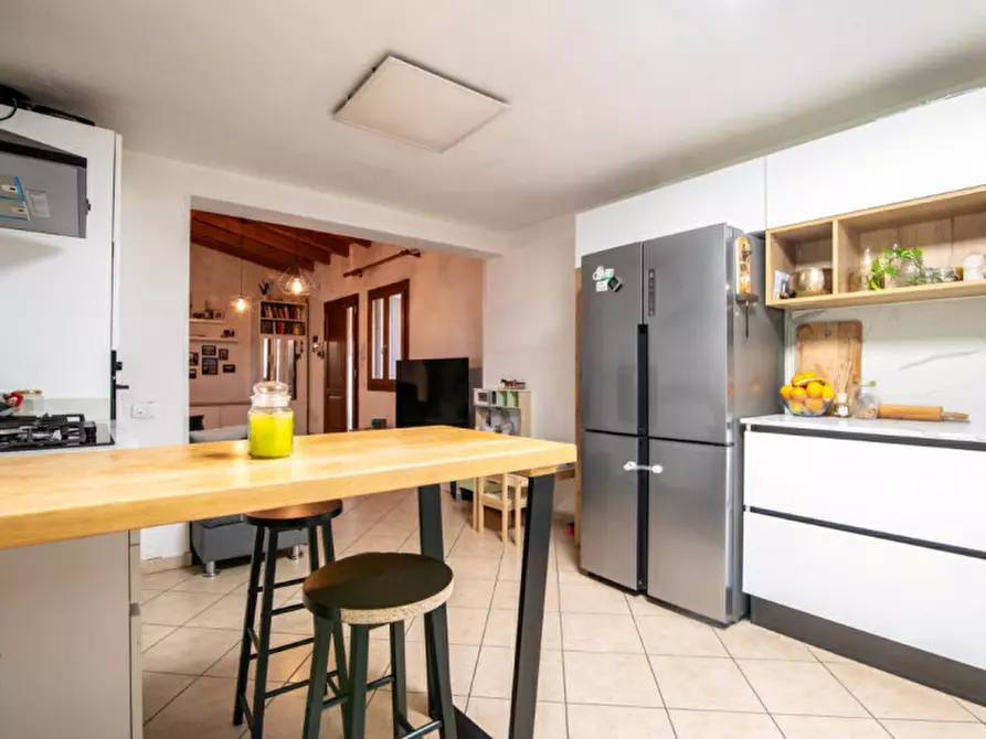 Immagine 15 di Casa trifamiliare in vendita  in Via Sottomarina a Abano Terme