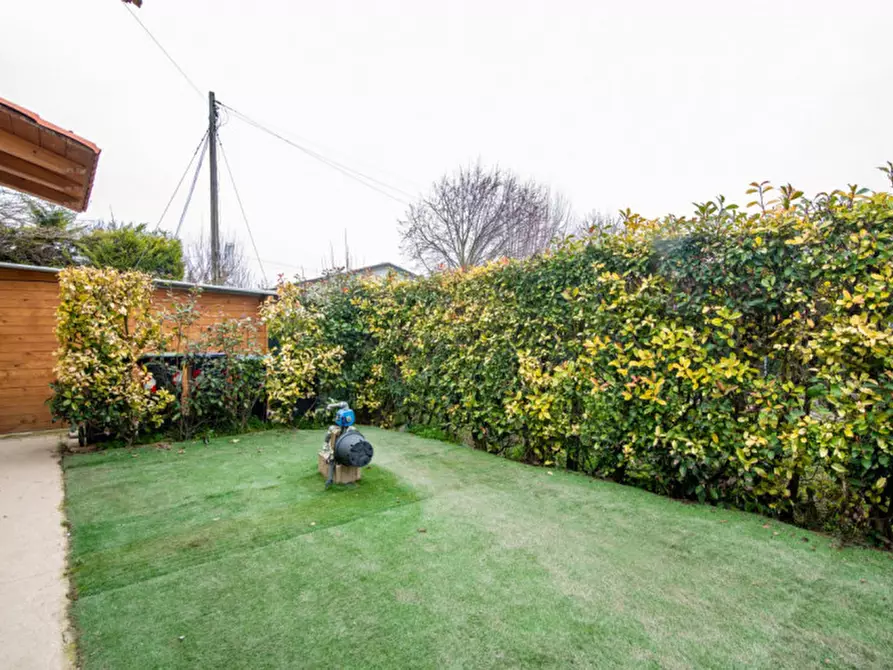 Immagine 17 di Casa trifamiliare in vendita  in Via Sottomarina a Abano Terme