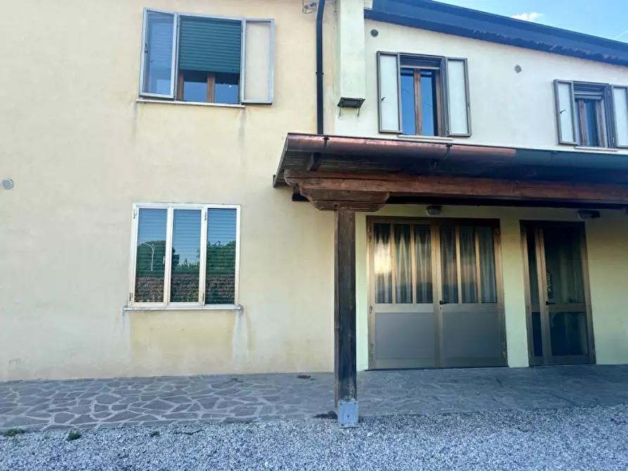 Immagine 25 di Casa trifamiliare in vendita  in Via Sottomarina a Abano Terme