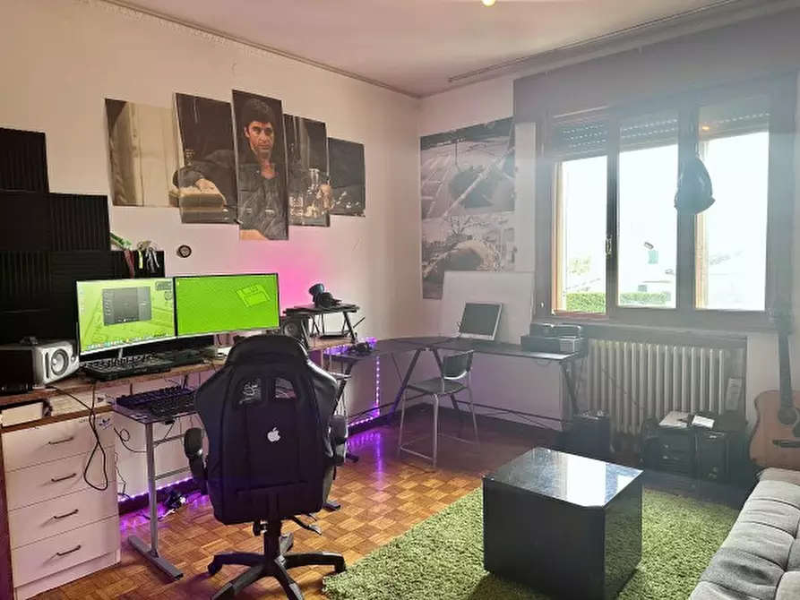 Immagine 35 di Casa trifamiliare in vendita  in Via Sottomarina a Abano Terme