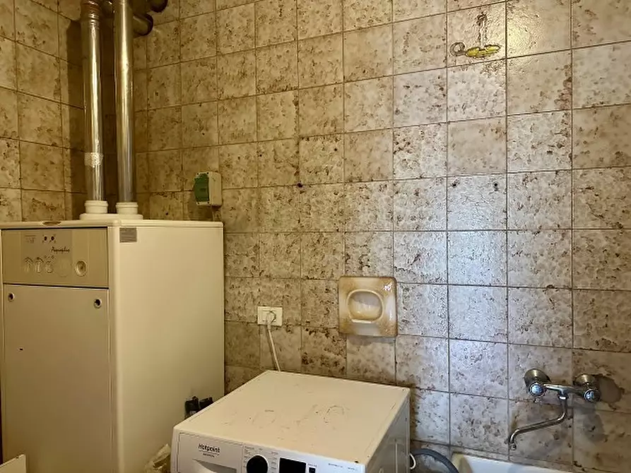 Immagine 39 di Casa trifamiliare in vendita  in Via Sottomarina a Abano Terme