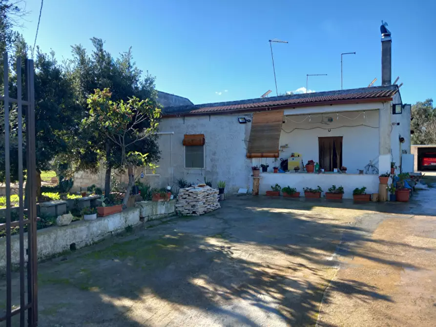 Immagine 2 di Villa in vendita  in C.da Falascusa a Ceglie Messapico