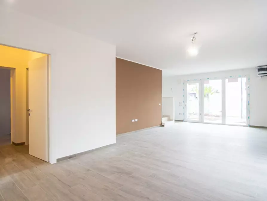 Immagine 4 di Casa bifamiliare in vendita  in Via Roma-Santa Maria a Camisano Vicentino