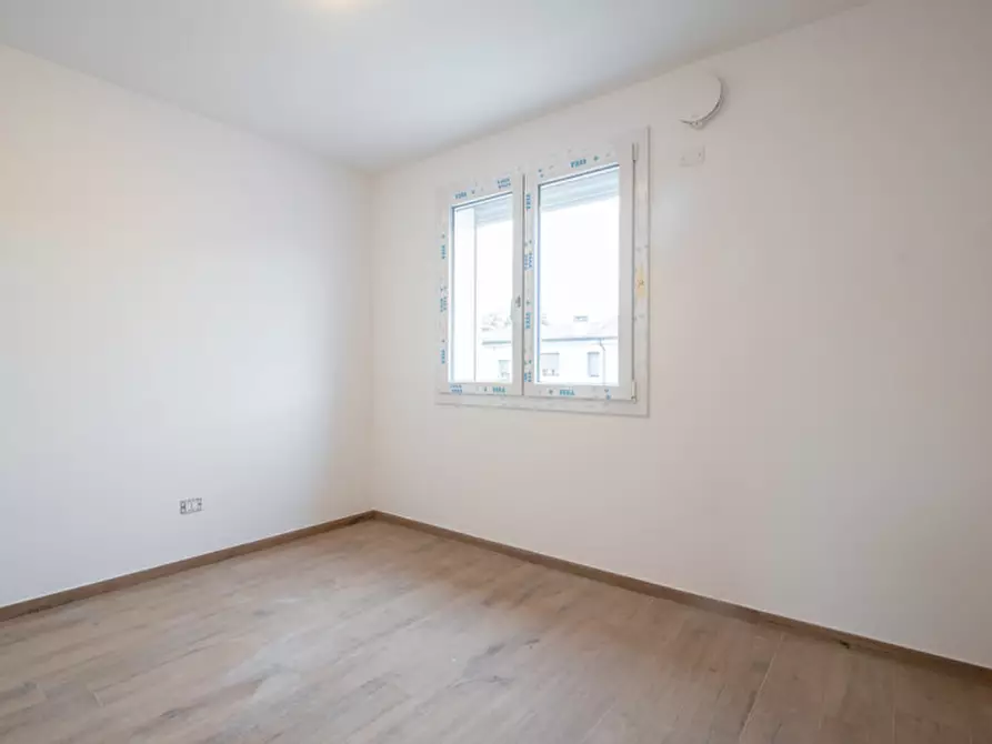 Immagine 13 di Casa bifamiliare in vendita  in Via Roma-Santa Maria a Camisano Vicentino