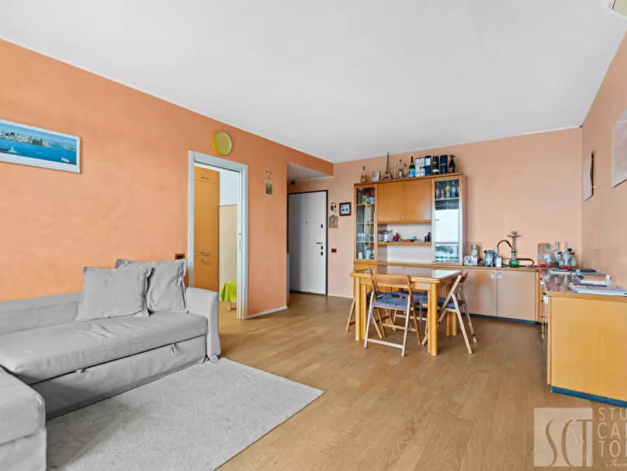 Immagine 1 di Appartamento in vendita  in via umberto ceva, 25 a Milano