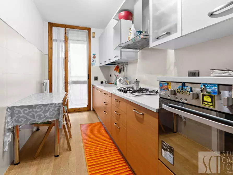 Immagine 9 di Appartamento in vendita  in via umberto ceva, 25 a Milano