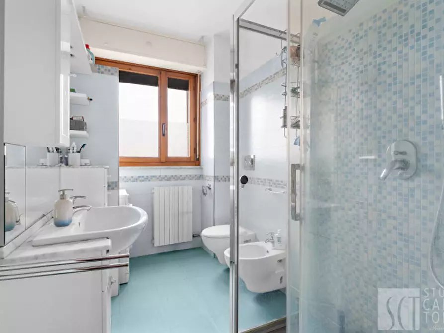 Immagine 23 di Appartamento in vendita  in via umberto ceva, 25 a Milano