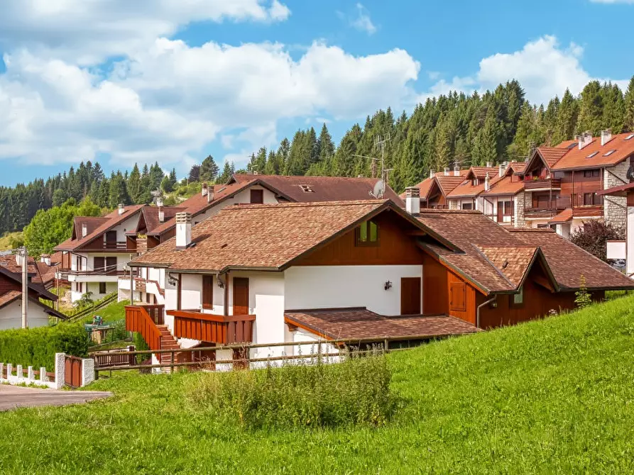 Immagine 8 di Appartamento in vendita  in Via Monsignor D.Bortoli 10 a Asiago