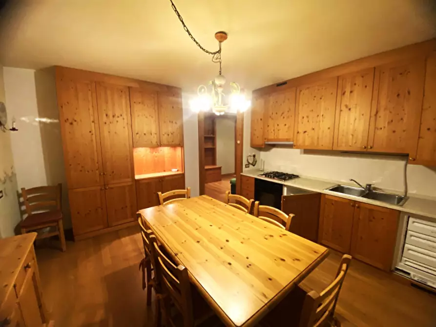 Immagine 10 di Appartamento in vendita  in Via Monsignor D.Bortoli 10 a Asiago